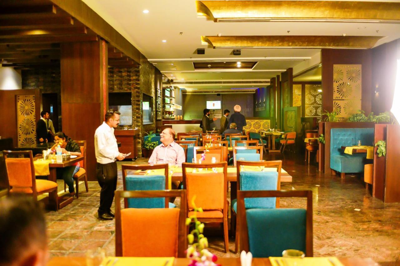 Best Western Premier Almeida Zirakpur Exterior photo
