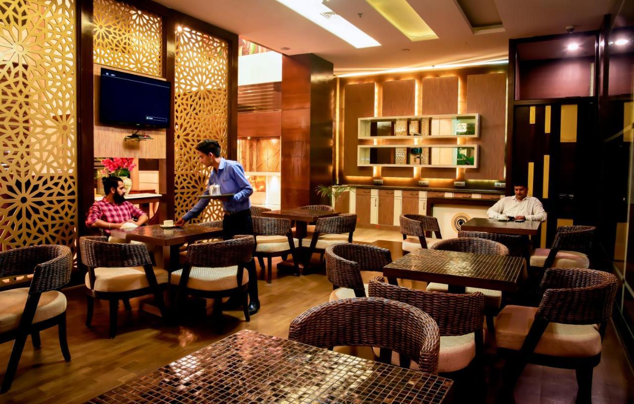 Best Western Premier Almeida Zirakpur Exterior photo