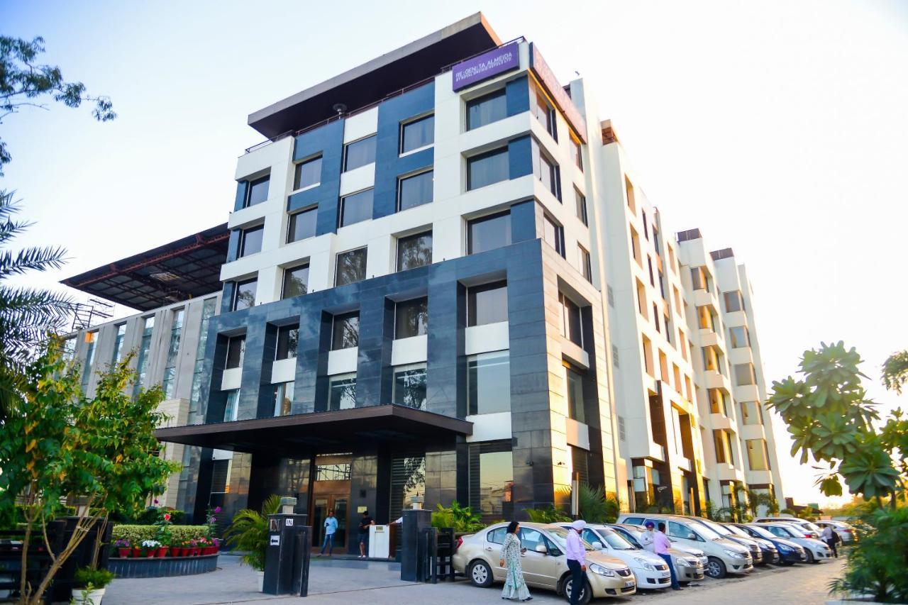 Best Western Premier Almeida Zirakpur Exterior photo