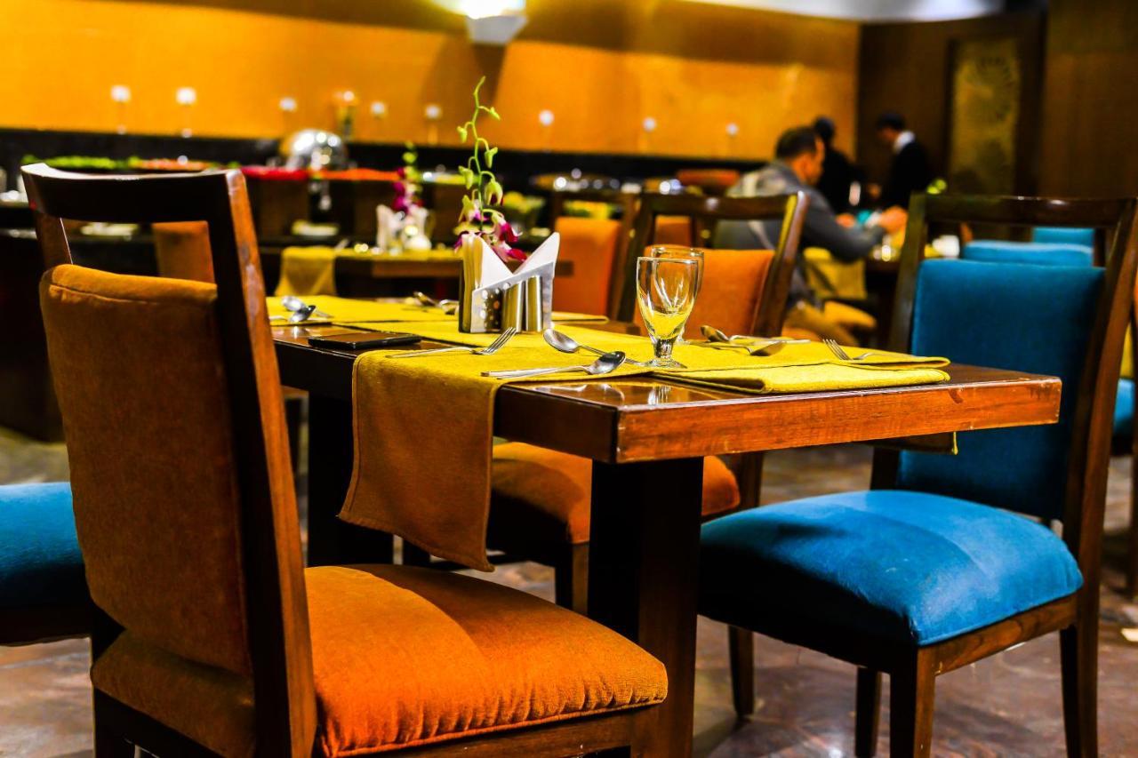 Best Western Premier Almeida Zirakpur Exterior photo