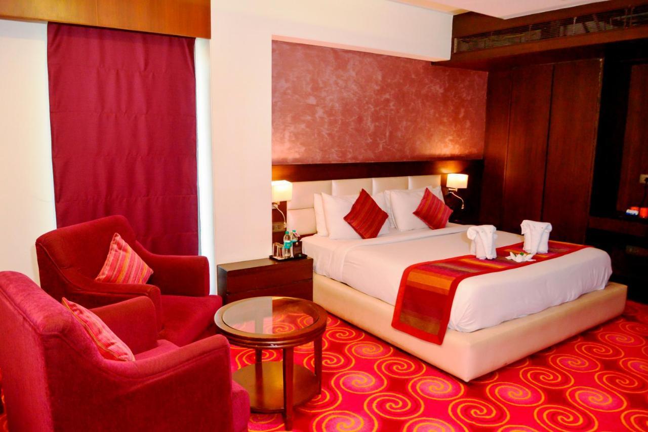 Best Western Premier Almeida Zirakpur Exterior photo