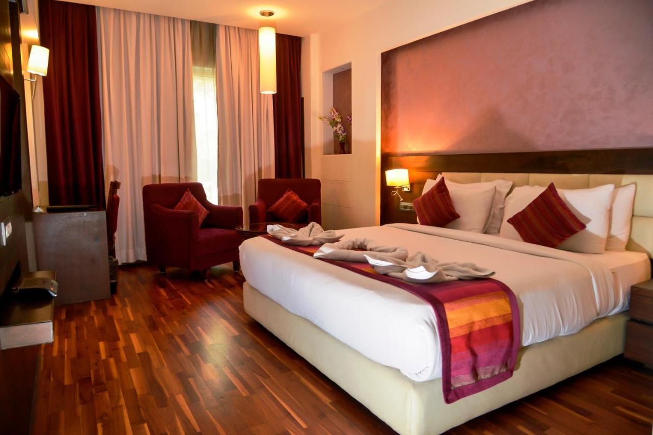 Best Western Premier Almeida Zirakpur Exterior photo