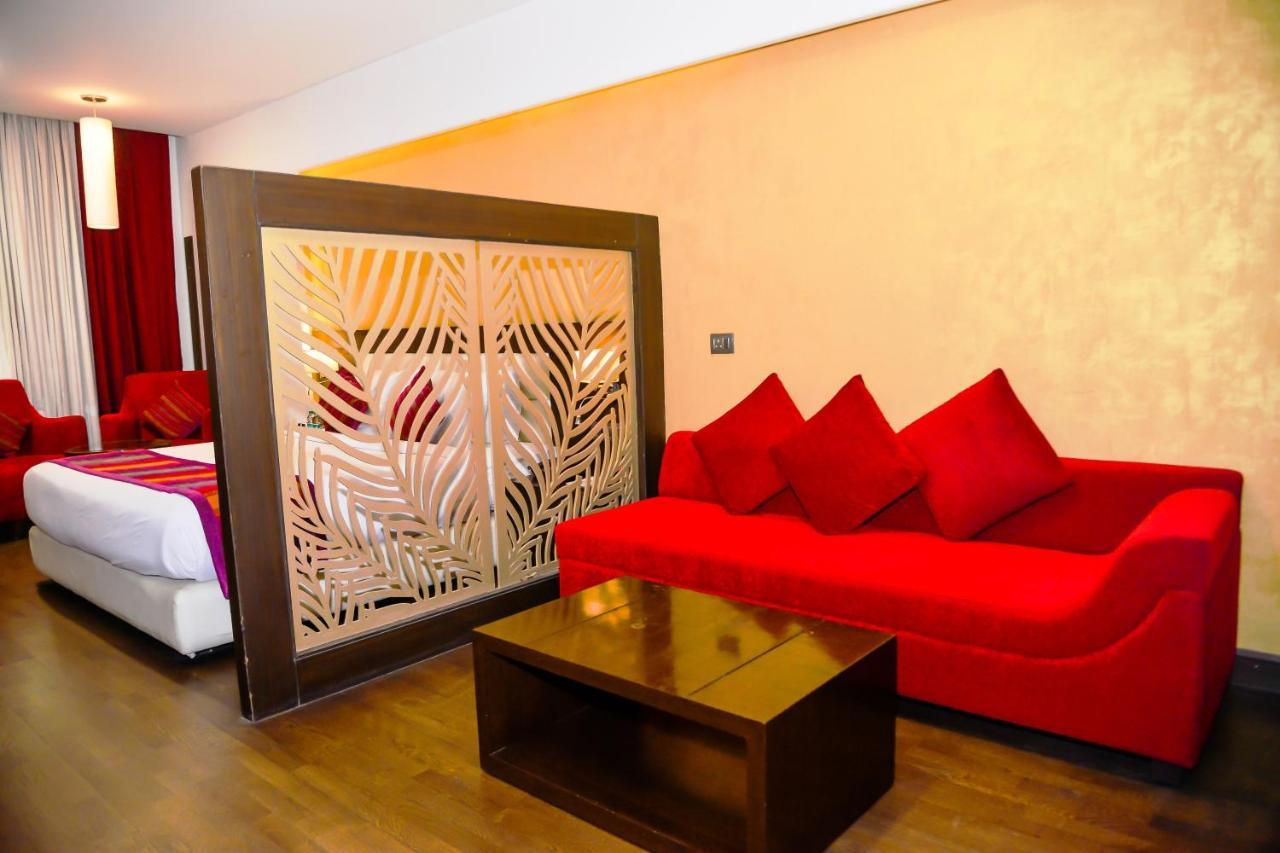 Best Western Premier Almeida Zirakpur Exterior photo